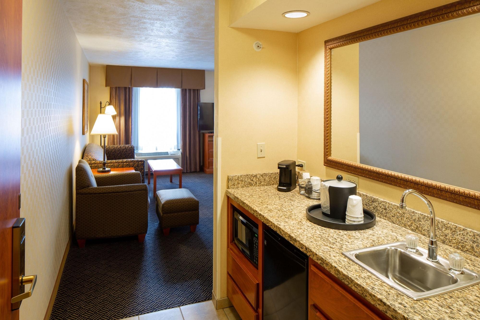 Hampton Inn Waterloo Ngoại thất bức ảnh